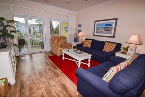 TV, DVD player - Ocean Keyes. 3 bedroom 2 bath. Gated community. 2nd floor. Close walk to ocean. (North Myrtle Beach)