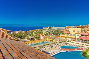 Een verwarmd zwembad