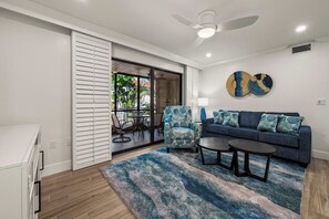 テレビ、DVD プレーヤー