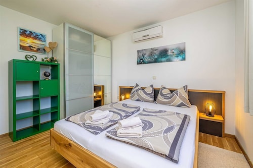Holiday house OBZOVA with private heated pool