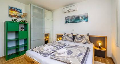 Holiday house OBZOVA with private heated pool