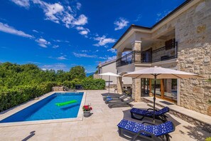 Piscina externa