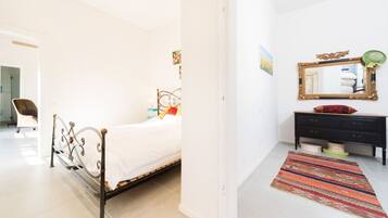 1 Schlafzimmer, Bügeleisen/Bügelbrett