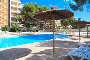 Pool - Sea Views Apartment · AirCon · Pool · UHC PACIFIC 197 (Salou)