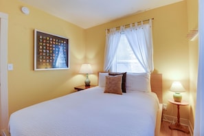 2 slaapkamers, een strijkplank/strijkijzer, reisbedje, gratis wifi
