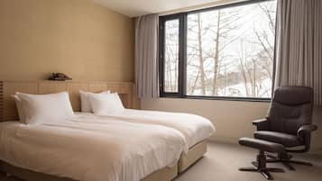 Luxury Villa | 7 bedrooms, down comforters, individually furnished, desk