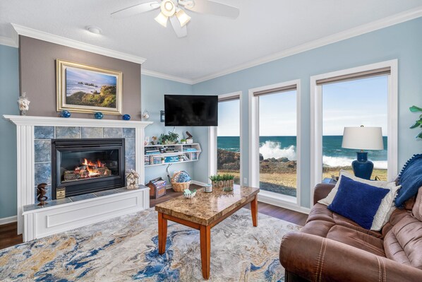 Smart TV, fireplace, DVD player, books