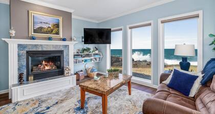 Promo! Beautiful Oceanfront Condo, Wifi, HDTV, DVD, Hot Tub and Indoor Pool!