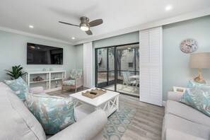 TV, DVD player - Newly Renovated Dock View 3 bed, 2 bath at Sanibel Moorings #1541 (Sanibel)