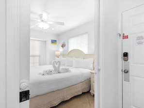 1 dormitorio, escritorio, tabla de planchar con plancha y wifi gratis
