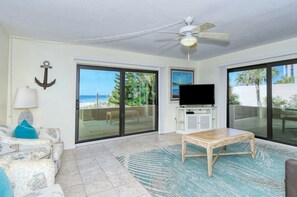 Smart TV, DVD player, books - Beautiful beachfront condo with an ocean view steps from Siesta Key Beach! (Sarasota)