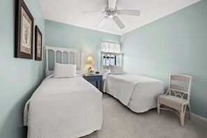 2 makuuhuonetta, silitysrauta/-lauta, ilmainen Wi-Fi, vuodevaatteet