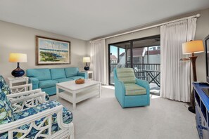 TV, DVD player - Beach Front 2 bed, 2 bath at Sanibel Moorings #122 (Sanibel)