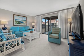 TV, DVD player - Beach Front 2 bed, 2 bath at Sanibel Moorings #122 (Sanibel)