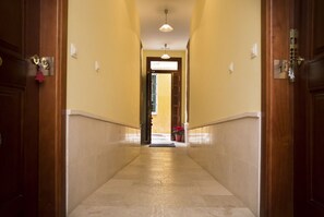 Interior - SW La Casita de Hinestrosa Estudio Familiar (Málaga)