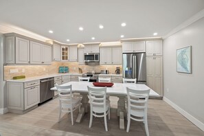 Fridge, microwave, oven, stovetop - Newly Renovated Garden View 2 bed, 2 bath at Sanibel Moorings #1131 (Sanibel)