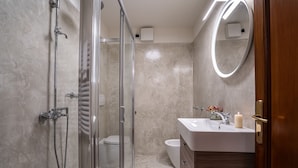 Bathroom - Ca' del Monastero 2 Collection (Venice)