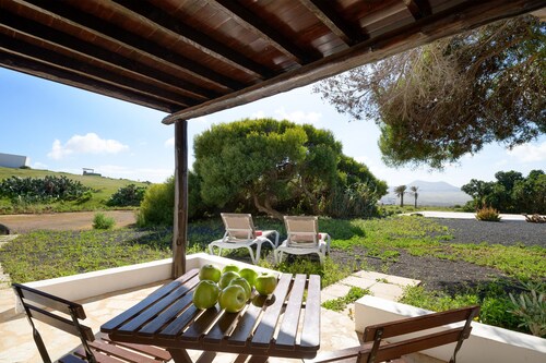 Casa Los Divisos, small cozy cottage in La Villa de Teguise