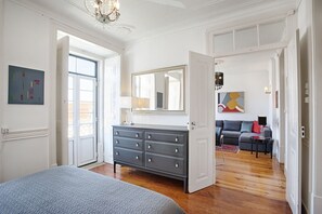 2 chambres, fer et planche Ă repasser, Wi-Fi gratuit, draps fournis