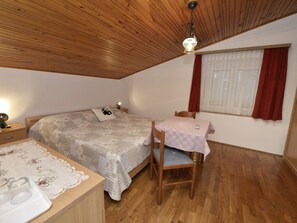 1 غرفة نوم وواي فاي مجانًا وملاءات أسرّة