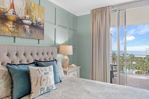 2 habitaciones, tabla de planchar con plancha y cuna de viaje 