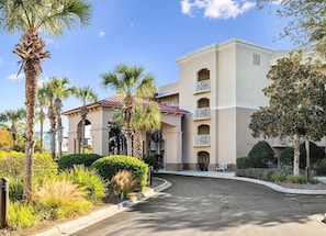 Exterior - Gulf and Pool Views, Free Seasonal Beach Service, Designated Beach Area on 30A!! (Santa Rosa Beach)