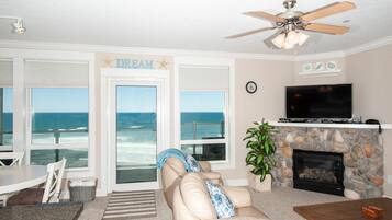 Smart TV, fireplace, DVD player, books