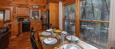 تناول الطعام