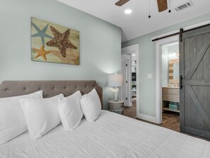 2 bedrooms, desk, iron/ironing board, free WiFi