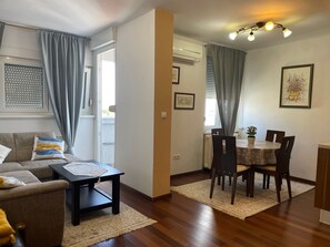 TV - Apartment Kaj with balcony in Zagreb (Zagreb)