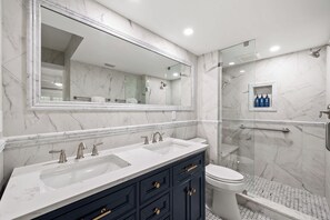 Hair dryer - Newly Renovated Garden View 2 bed, 2 bath at Sanibel Moorings #1031 (Sanibel)