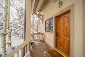 Property grounds - Family Retreat | Garage for Bikes, Hot Tub, Views (Keystone)