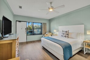 1 quarto, escrivaninha, ferros/tábuas de passar roupa, Wi-Fi de cortesia