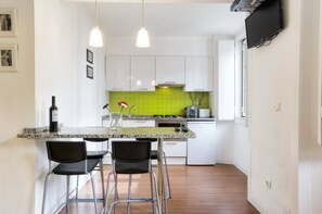 Fridge, microwave, coffee/tea maker, toaster