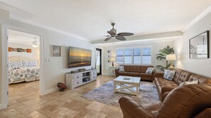 Smart TV, DVD player, books, offices