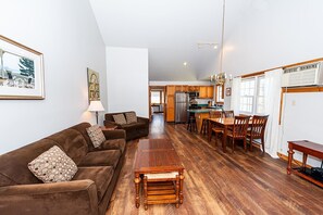 Smart TV, fireplace, DVD player