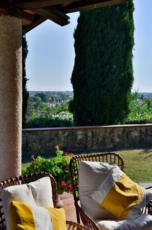 Terrace/patio - Villa Versilia for 9 People with Private Pool, Garden, WiFi, Air Condition (Capezzano Pianore)