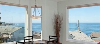 * Promo!* Bedøvelse Ocean View Condo m / Wifi, HDTV og pejs og meget mere!