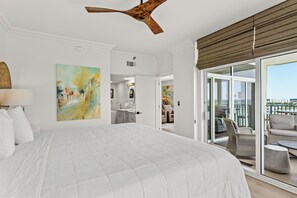 3 bedrooms, desk, iron/ironing board, free WiFi - Gulf Front, Corner Condo, Sunrise Views, Pool (Destin)