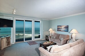 Smart TV, fireplace, DVD player, books