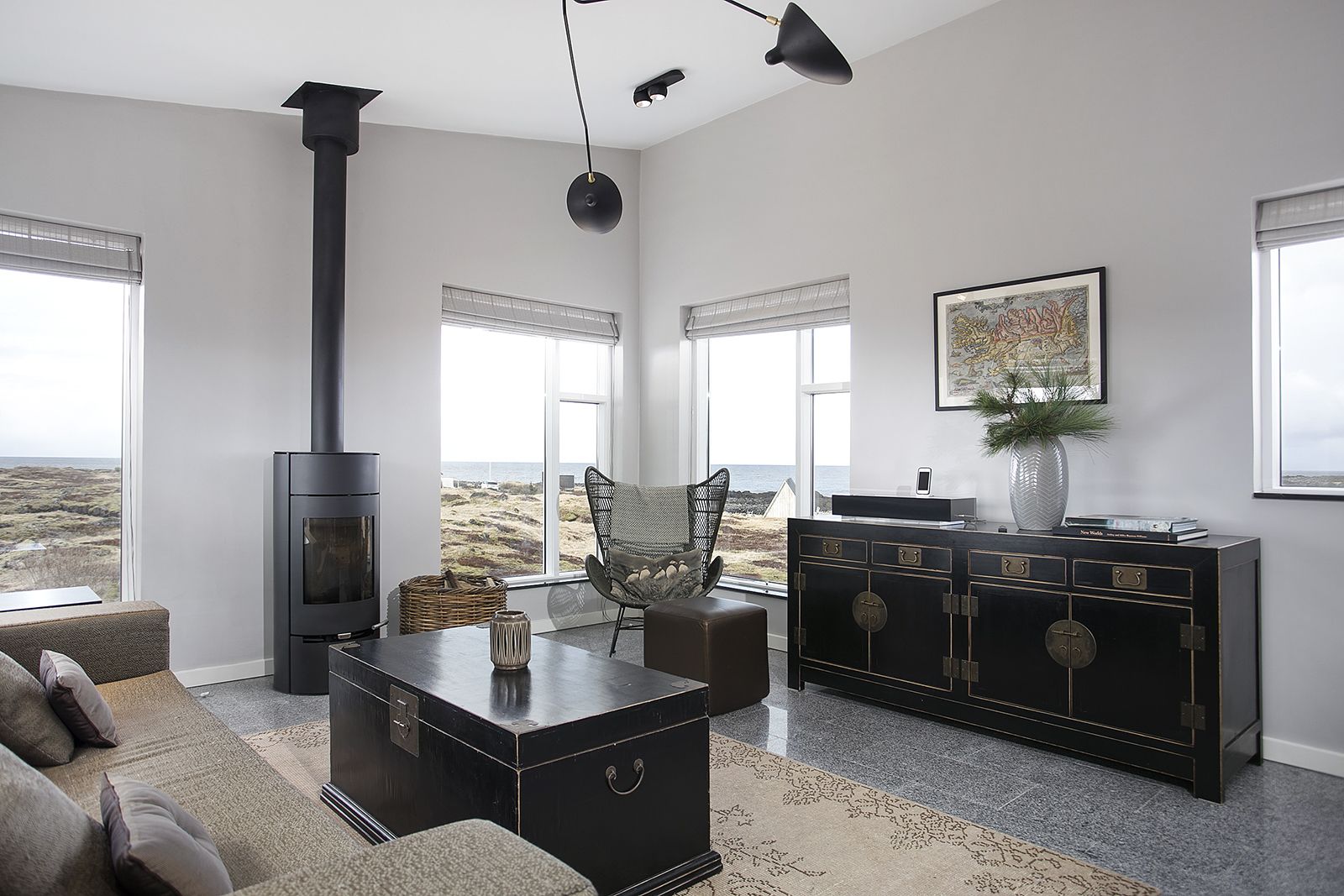 Hytte, 3 soverom, havutsikt | Oppholdsområde | Peis og iPod-dokkingstasjon