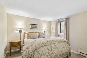 2 chambres, fer et planche à repasser, accès au Wi-Fi (inclus)