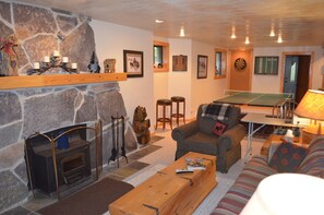 Smart TV, fireplace, Netflix, DVD player