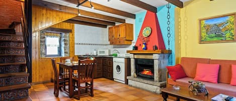 Fernseher, Kamin
