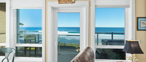 Smart TV, fireplace, DVD player, books