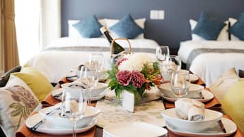 Habitació Deluxe, accessible | 1 dormitori, escriptori i wifi gratuïta