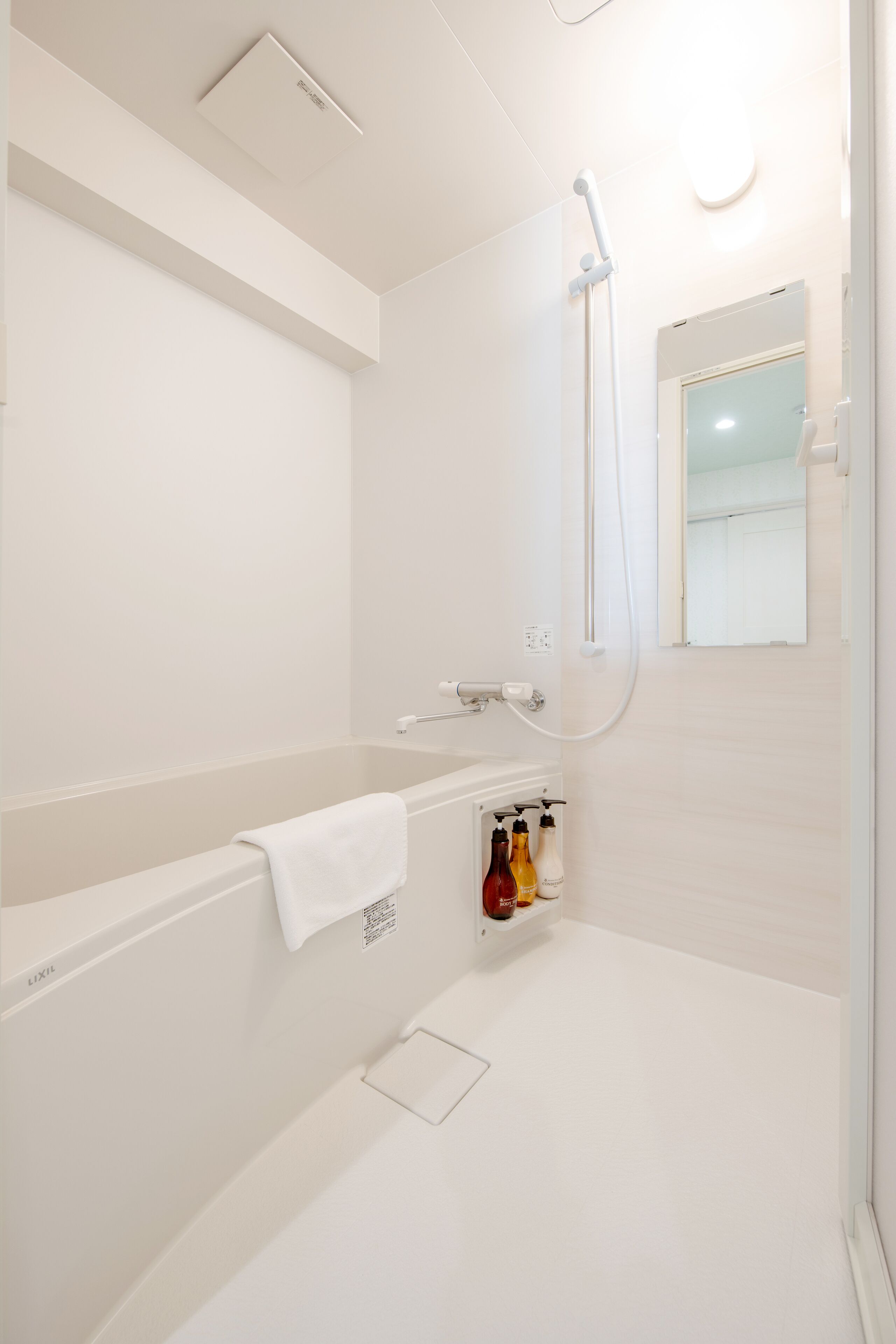 스탠다드룸, 침실 2개 (Pet Friendly) | 욕실 | 샤워기/욕조 결합, 전신 욕조, 무료 세면용품, 헤어드라이어