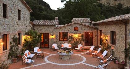 holiday vacation large villa rental italy, umbria, near orvieto, views, air conditioning, pool, wi-fi, short term long t