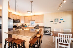 Fridge, microwave, oven, stovetop - Promo! Second Floor Condo, Oceanfront, Private Hot Tub, Pool, and Free Wifi! (Lincoln City)