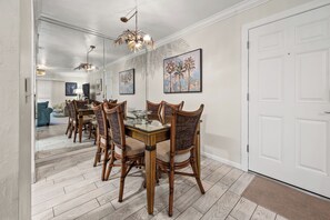 Dining - Tropical Garden View 2 bed, 2 bath at Sanibel Moorings #612 (Sanibel)